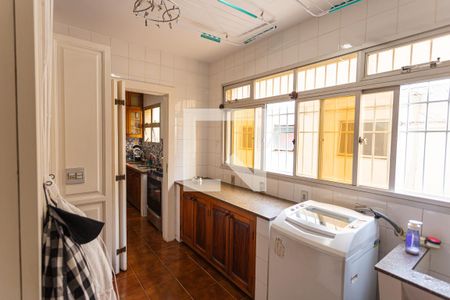 Apartamento para alugar com 307m², 4 quartos e 2 vagas Apartamento para alugar com 307m², 4 quartos e 2 vagasÁrea de Serviço