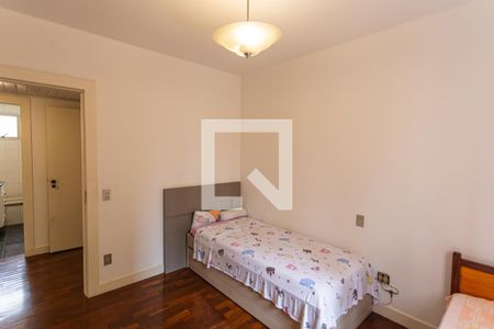 Apartamento para alugar com 307m², 4 quartos e 2 vagas Apartamento para alugar com 307m², 4 quartos e 2 vagasQuarto 3