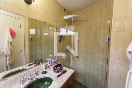 Apartamento para alugar com 307m², 4 quartos e 2 vagas Apartamento para alugar com 307m², 4 quartos e 2 vagasBanheiro da Suíte 2