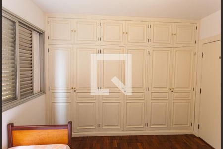 Apartamento para alugar com 307m², 4 quartos e 2 vagas Apartamento para alugar com 307m², 4 quartos e 2 vagasArmário do Quarto 3