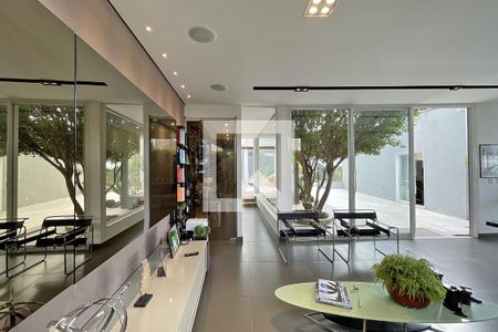 Casa à venda com 600m², 4 quartos e 4 vagasEspaço Gourmet + Adega