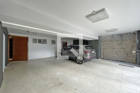 Casa à venda com 600m², 4 quartos e 4 vagasVagas de garagem