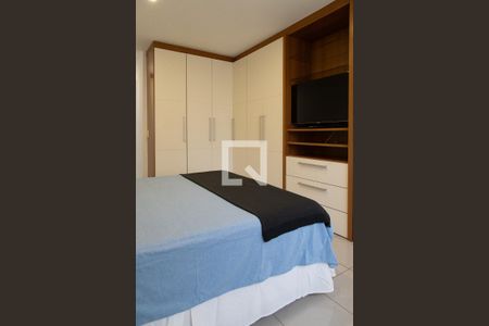 Casa à venda com 220m², 4 quartos e 3 vagas Casa à venda com 220m², 4 quartos e 3 vagasSuíte 2