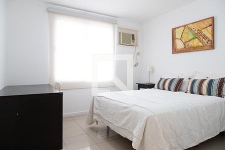 Casa à venda com 220m², 4 quartos e 3 vagas Casa à venda com 220m², 4 quartos e 3 vagasSuíte 1