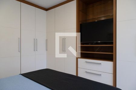 Casa à venda com 220m², 4 quartos e 3 vagas Casa à venda com 220m², 4 quartos e 3 vagasSuíte 2