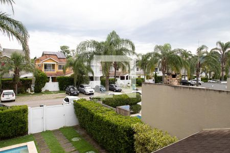 Casa à venda com 220m², 4 quartos e 3 vagas Casa à venda com 220m², 4 quartos e 3 vagasVista da varanda do quarto 1