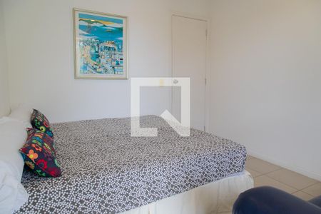 Casa à venda com 220m², 4 quartos e 3 vagas Casa à venda com 220m², 4 quartos e 3 vagasQuarto 1