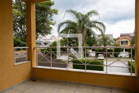 Casa à venda com 220m², 4 quartos e 3 vagas Casa à venda com 220m², 4 quartos e 3 vagasVaranda do quarto 1