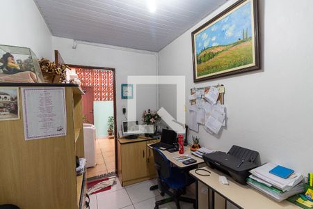 Casa à venda com 143m², 4 quartos e 2 vagasEscritório