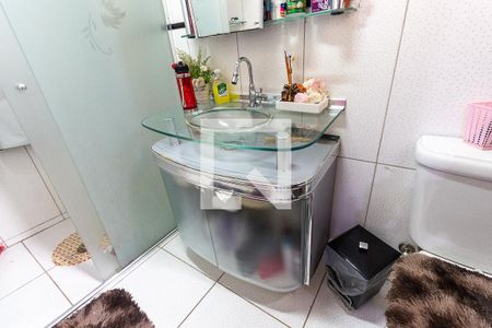 Casa à venda com 143m², 4 quartos e 2 vagasBanheiro da Suíte