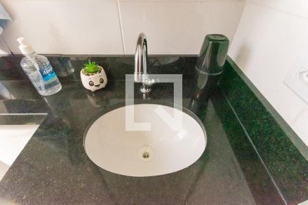 Apartamento à venda com 45m², 2 quartos e 1 vaga Apartamento à venda com 45m², 2 quartos e 1 vagaBanheiro