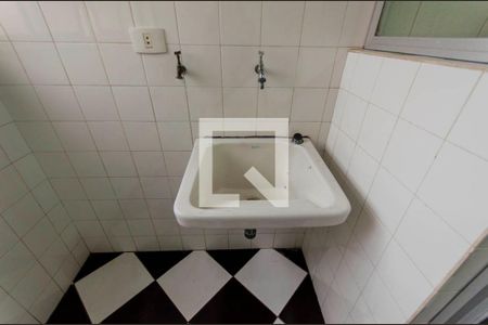 Apartamento à venda com 72m², 3 quartos e 1 vagaÁrea de Serviço