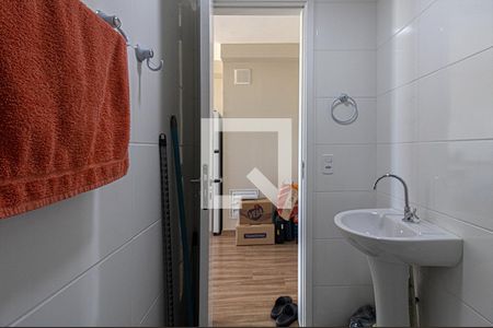 banheiro social de apartamento à venda com 1 quarto, 24m² em Jardim Santa Emília, São Paulo