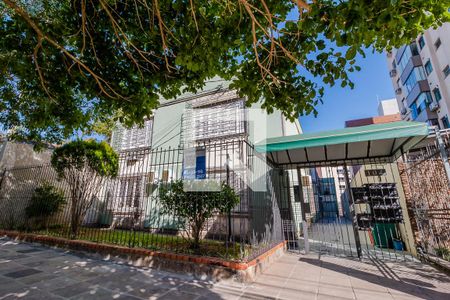 Apartamento para alugar com 94m², 2 quartos e sem vaga Apartamento para alugar com 94m², 2 quartos e sem vagaFachada