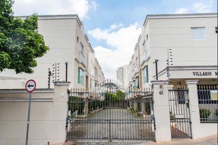 Casa para alugar com 202m², 3 quartos e 4 vagas Casa para alugar com 202m², 3 quartos e 4 vagasFachada