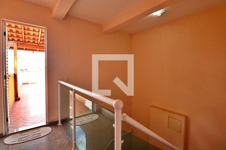 Apartamento à venda com 200m², 3 quartos e 2 vagasCobertura