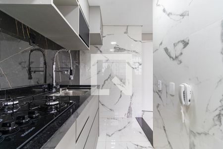 Apartamento para alugar com 45m², 2 quartos e sem vaga Apartamento para alugar com 45m², 2 quartos e sem vagaCozinha e Área de Serviço