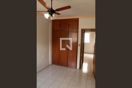 Suíte de apartamento para alugar com 3 quartos, 90m² em Saraiva, Uberlândia