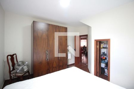 Casa à venda com 285m², 4 quartos e 4 vagasQuarto 4