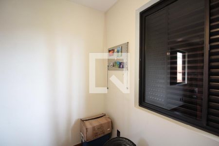 Casa à venda com 285m², 4 quartos e 4 vagasQuarto 2