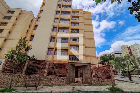 Apartamento à venda com 70m², 2 quartos e 1 vaga Apartamento à venda com 70m², 2 quartos e 1 vagaFachada