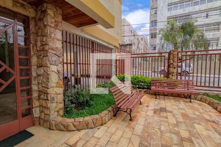 Apartamento à venda com 70m², 2 quartos e 1 vaga Apartamento à venda com 70m², 2 quartos e 1 vagaEntrada