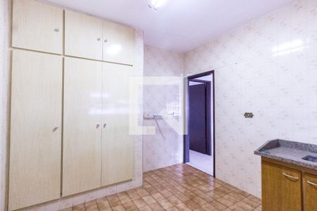 Casa à venda com 185m², 5 quartos e 2 vagas Casa à venda com 185m², 5 quartos e 2 vagasCozinha casa 2