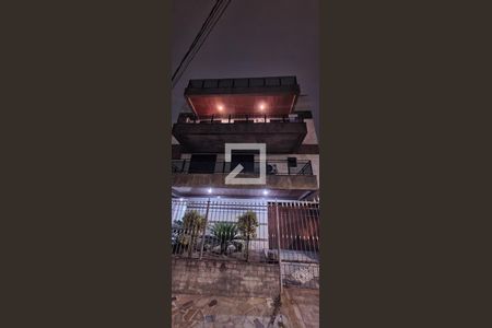 Apartamento à venda com 200m², 3 quartos e 2 vagas Apartamento à venda com 200m², 3 quartos e 2 vagasFachada