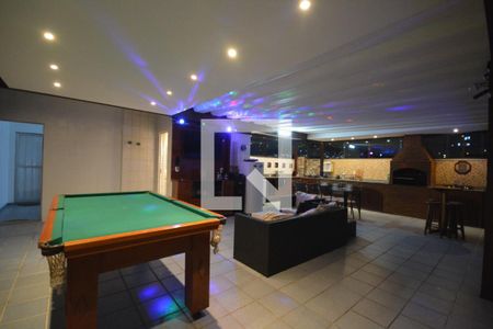 Apartamento à venda com 200m², 3 quartos e 2 vagasCobertura com piscina / Churrasqueira