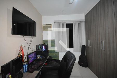 Apartamento à venda com 200m², 3 quartos e 2 vagasQuarto 2