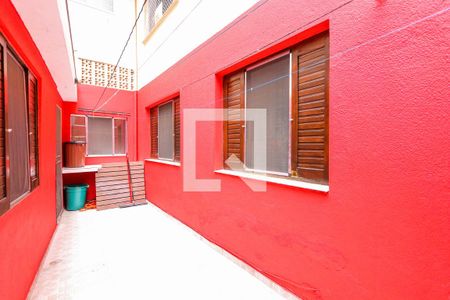 Casa à venda com 104m², 3 quartos e 2 vagas Casa à venda com 104m², 3 quartos e 2 vagasQuintal