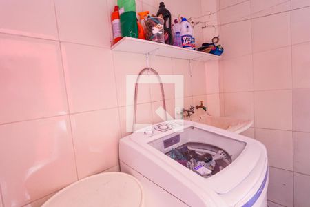 Casa à venda com 104m², 3 quartos e 2 vagas Casa à venda com 104m², 3 quartos e 2 vagasÁrea de Serviço