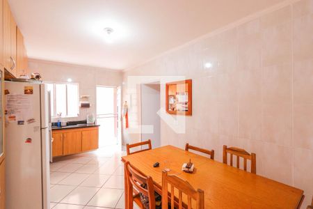 Casa à venda com 104m², 3 quartos e 2 vagas Casa à venda com 104m², 3 quartos e 2 vagasCozinha