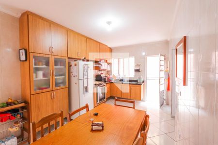 Casa à venda com 104m², 3 quartos e 2 vagas Casa à venda com 104m², 3 quartos e 2 vagasCozinha