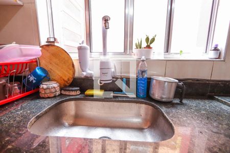 Casa à venda com 104m², 3 quartos e 2 vagas Casa à venda com 104m², 3 quartos e 2 vagasCozinha