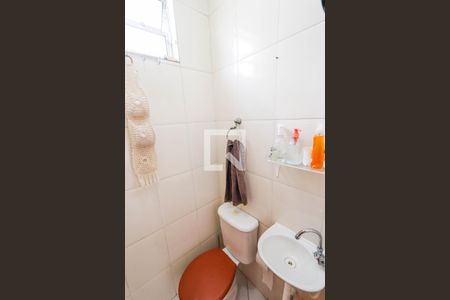 Casa à venda com 104m², 3 quartos e 2 vagas Casa à venda com 104m², 3 quartos e 2 vagasLavabo