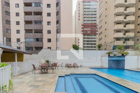Apartamento para alugar com 153m², 4 quartos e 3 vagas Apartamento para alugar com 153m², 4 quartos e 3 vagasÁrea comum - Piscina