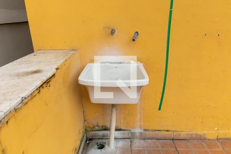 Casa à venda com 289m², 3 quartos e 3 vagas Casa à venda com 289m², 3 quartos e 3 vagasTerraço