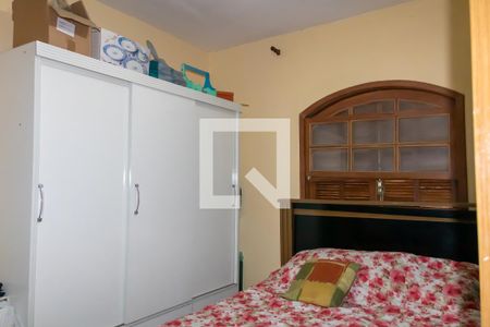 Casa à venda com 289m², 3 quartos e 3 vagas Casa à venda com 289m², 3 quartos e 3 vagasQuarto 2 - Suíte