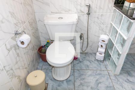 Casa à venda com 289m², 3 quartos e 3 vagas Casa à venda com 289m², 3 quartos e 3 vagasBanheiro da Suíte 2º Pavimento