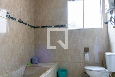 Casa à venda com 289m², 3 quartos e 3 vagas Casa à venda com 289m², 3 quartos e 3 vagasBanheiro da Suíte 2