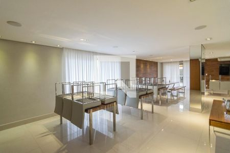 Apartamento à venda com 134m², 4 quartos e 2 vagas Apartamento à venda com 134m², 4 quartos e 2 vagasSalão de Festas
