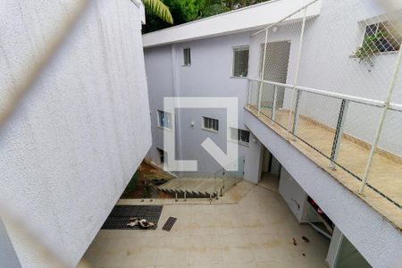 Casa de condomínio à venda com 800m², 6 quartos e 4 vagas Casa de condomínio à venda com 800m², 6 quartos e 4 vagasÁrea Externa