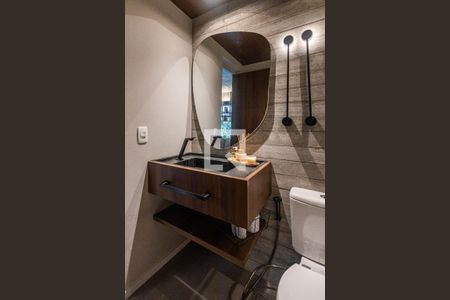 Lavabo de apartamento para alugar com 2 quartos, 118m² em Cerqueira César, São Paulo