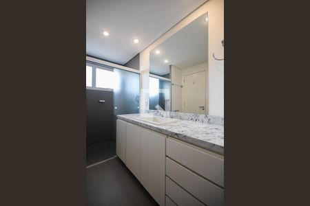 Apartamento para alugar com 200m², 2 quartos e 3 vagas Apartamento para alugar com 200m², 2 quartos e 3 vagasBanheiro suíte 2