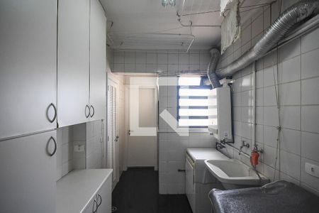 Apartamento para alugar com 200m², 2 quartos e 3 vagas Apartamento para alugar com 200m², 2 quartos e 3 vagasÁrea de serviço