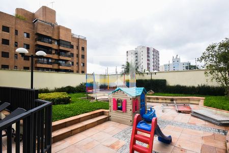 Apartamento para alugar com 200m², 2 quartos e 3 vagas Apartamento para alugar com 200m², 2 quartos e 3 vagasPlayground