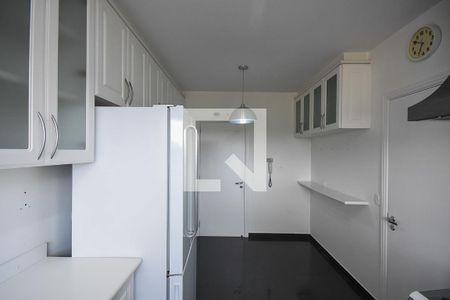Apartamento para alugar com 200m², 2 quartos e 3 vagas Apartamento para alugar com 200m², 2 quartos e 3 vagasCozinha