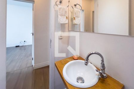 Lavabo de apartamento à venda com 2 quartos, 70m² em Moema, São Paulo