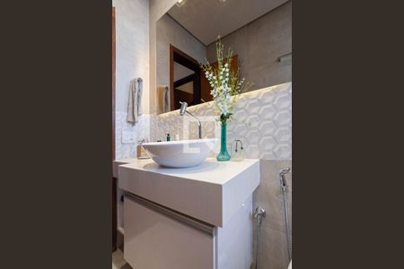 Apartamento à venda com 228m², 4 quartos e 2 vagasBanheiro social 2 